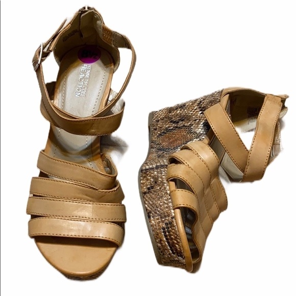 Kenneth Cole Reaction Tan Wedge Espadrille Shoes - Picture 1 of 12